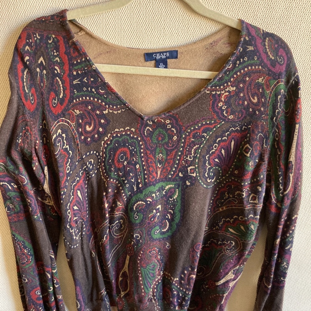 Chaps XL sweater paisley design